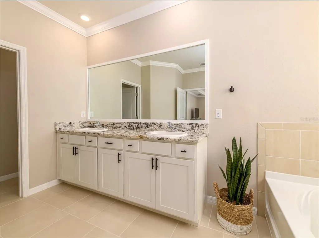 35820 Iron Redding Court Zephyrhills FL 33541