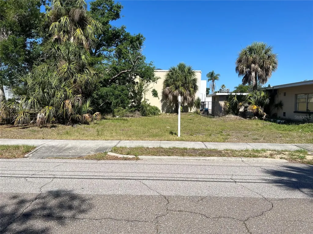 1104 N Garden Street Clearwater FL 33755