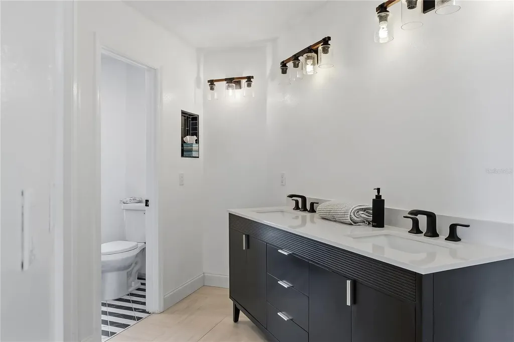 182 Pinewood Circle Kissimmee FL 34743