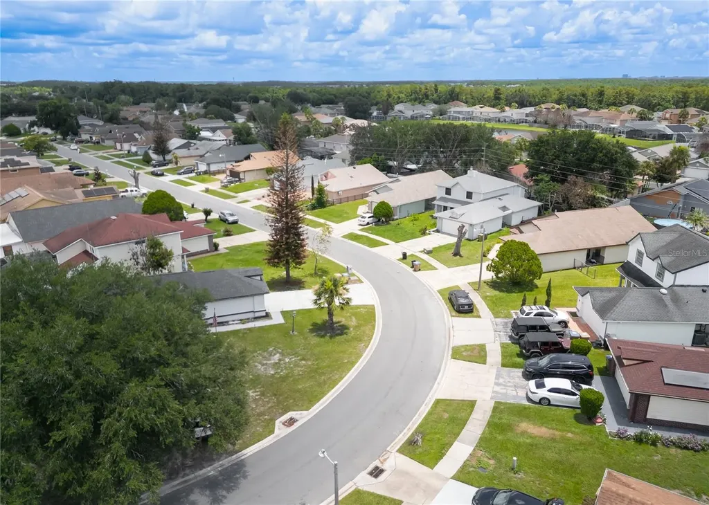 182 Pinewood Circle Kissimmee FL 34743