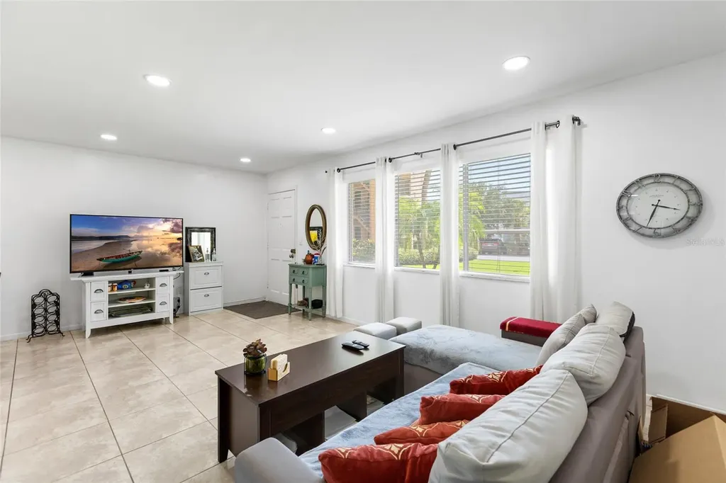 2525 W Bay Drive Largo FL 33770