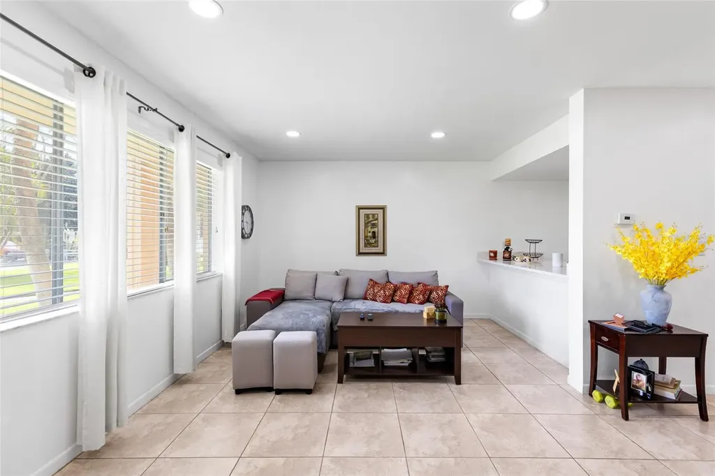 2525 W Bay Drive Largo FL 33770