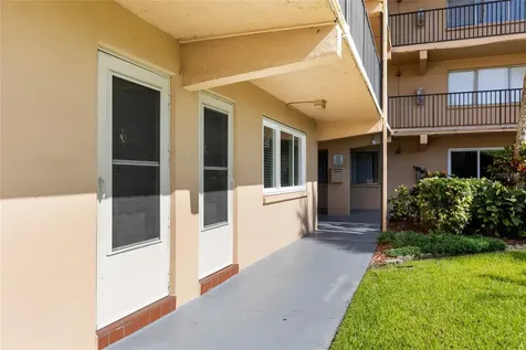 2525 W Bay Drive Largo FL 33770