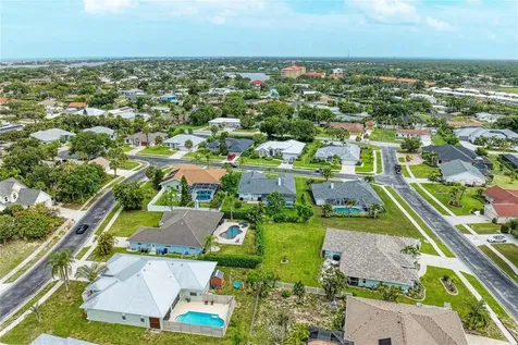 405 Bayside Lane Nokomis FL 34275
