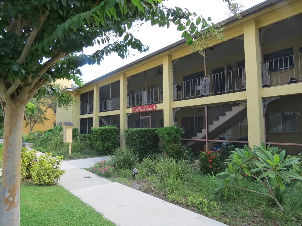 615 S Palm Avenue Sarasota FL 34236
