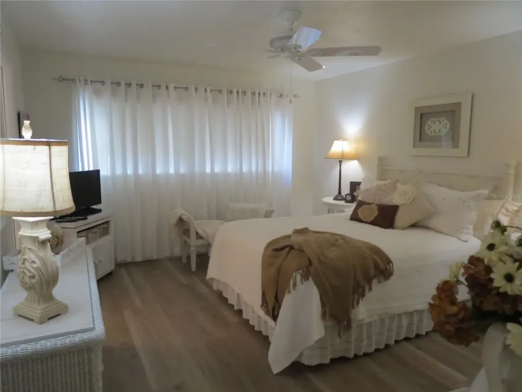 615 S Palm Avenue Sarasota FL 34236