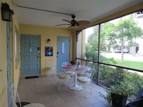 615 S Palm Avenue Sarasota FL 34236