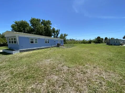 8321 Bayside Avenue Englewood FL 34224