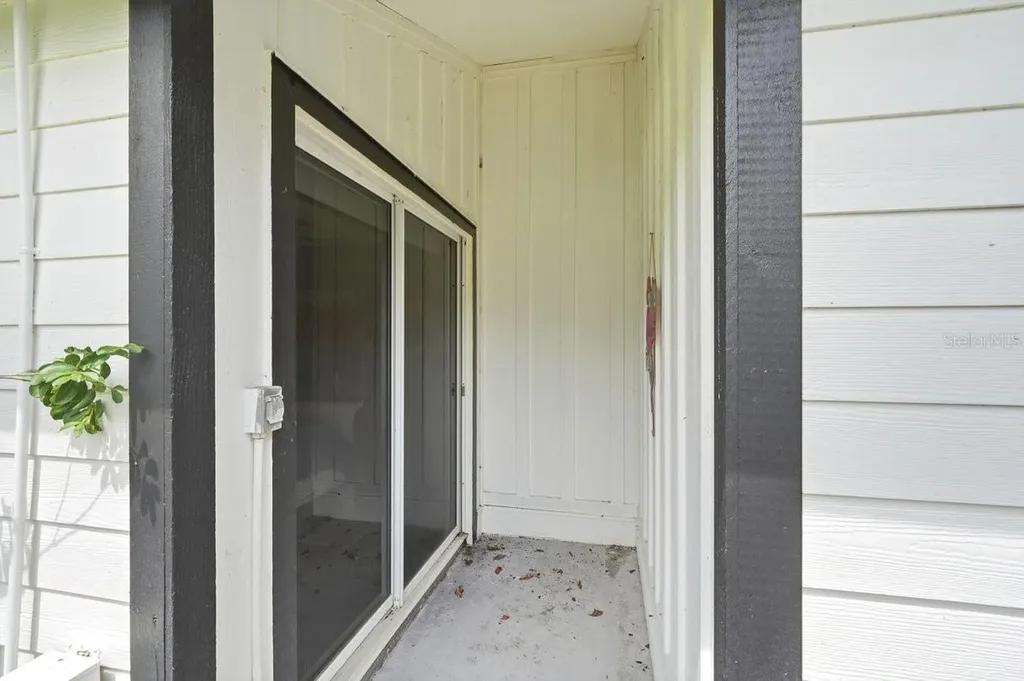 50 Treetop Circle Ormond Beach FL 32174