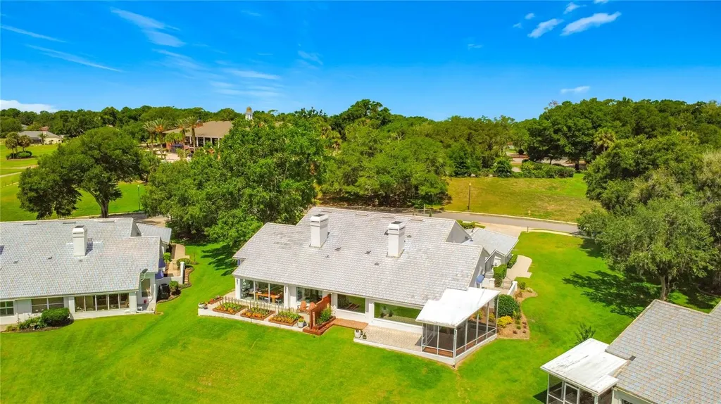 6042 Topsail Road Lady Lake FL 32159