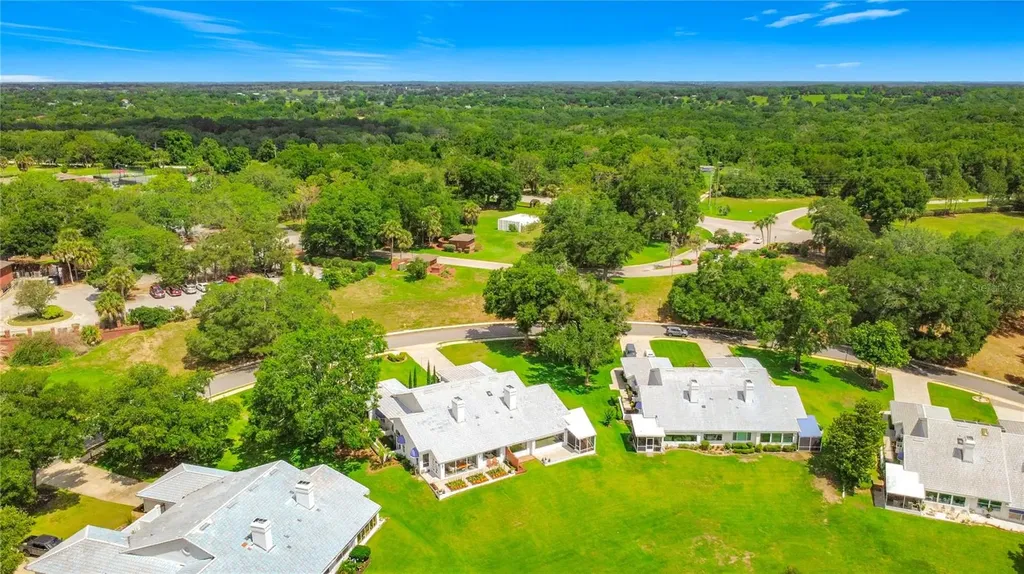 6042 Topsail Road Lady Lake FL 32159
