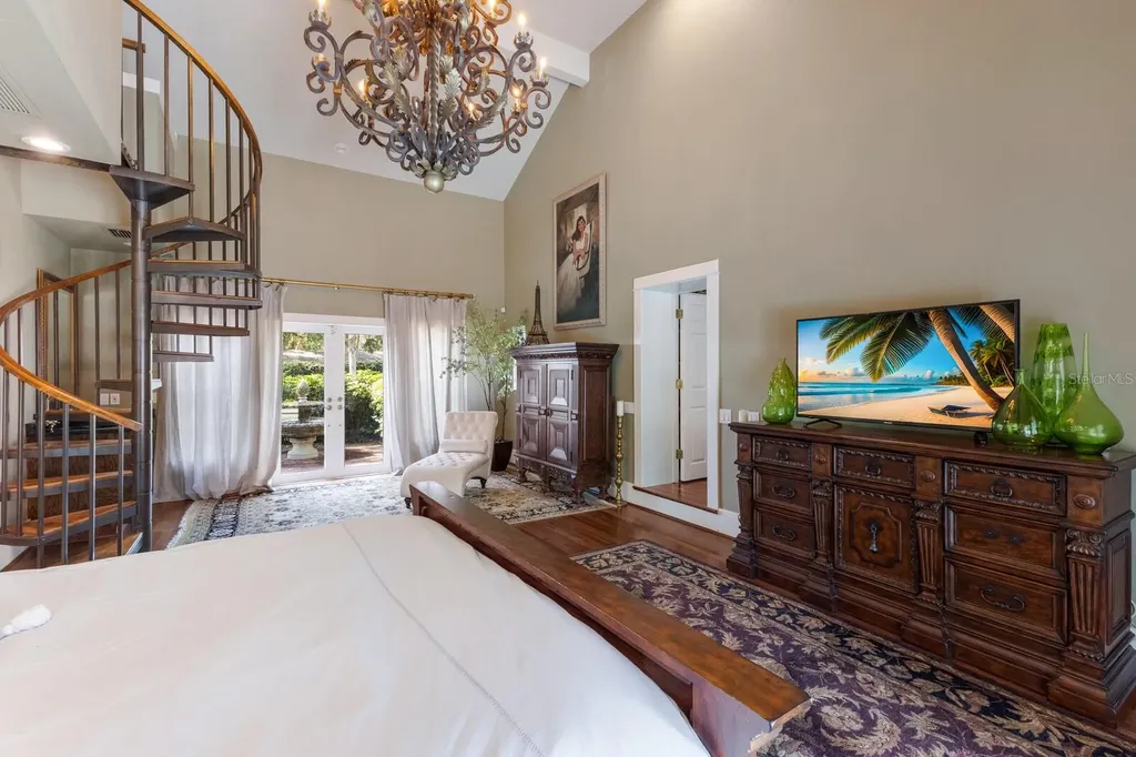 1829 Bougainvillea Street Sarasota FL 34239