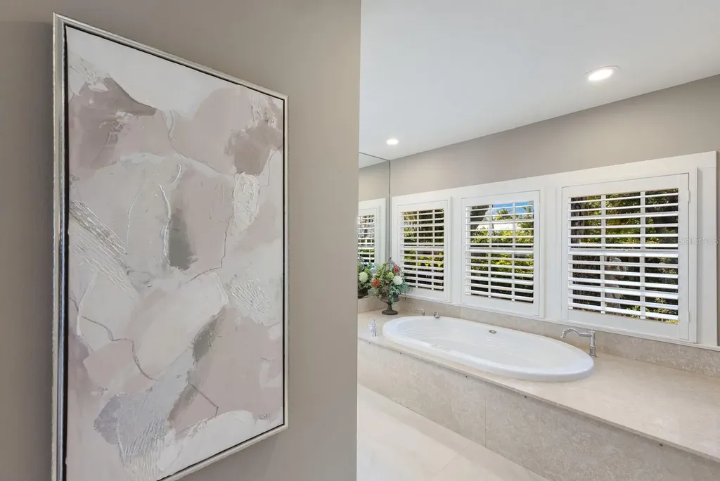 1829 Bougainvillea Street Sarasota FL 34239