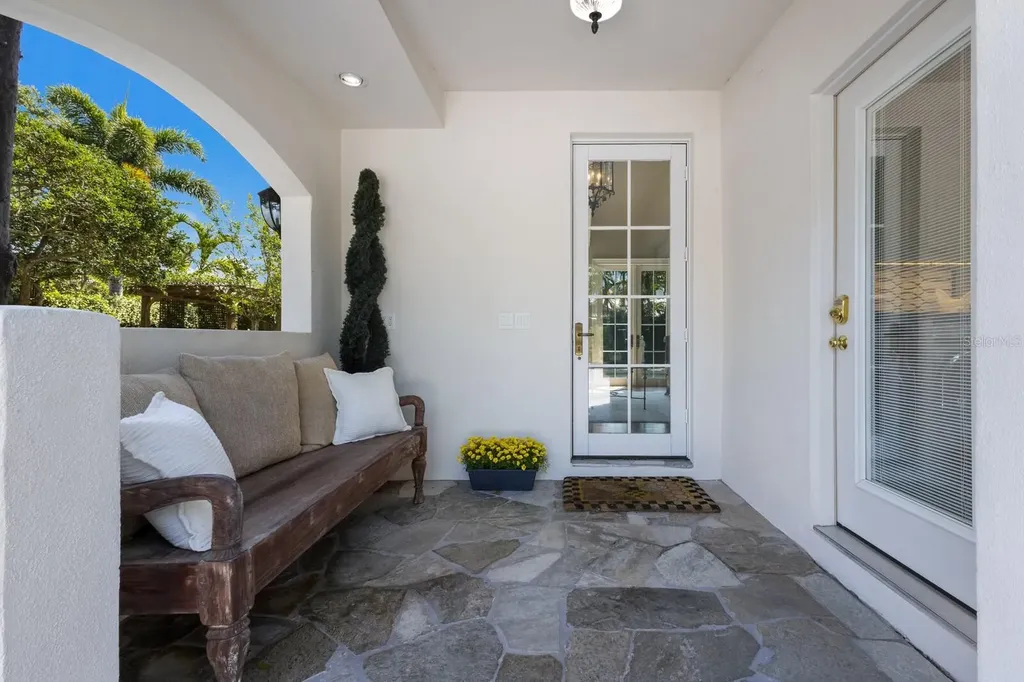 1829 Bougainvillea Street Sarasota FL 34239