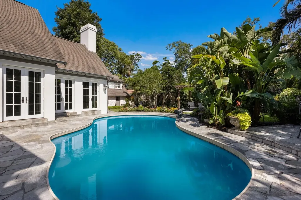 1829 Bougainvillea Street Sarasota FL 34239