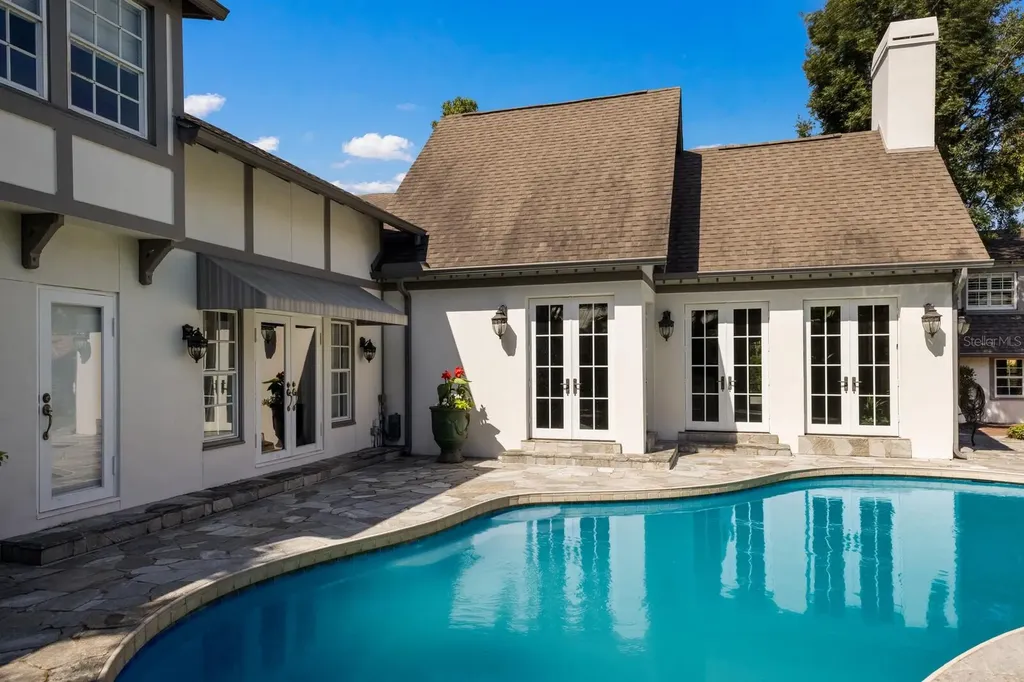 1829 Bougainvillea Street Sarasota FL 34239