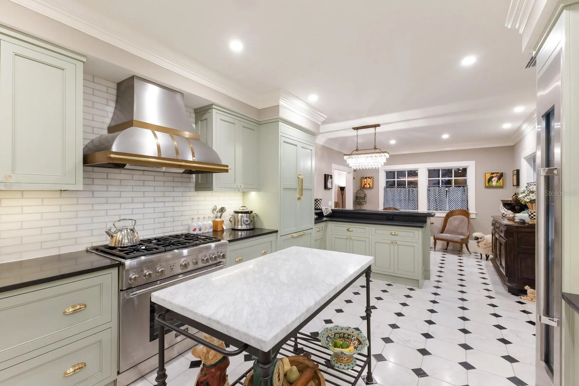 1829 Bougainvillea Street Sarasota FL 34239