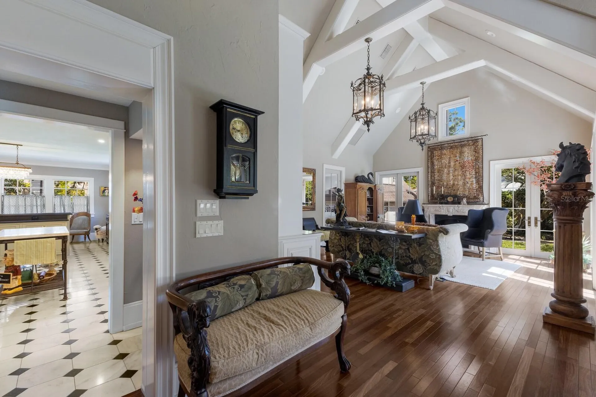 1829 Bougainvillea Street Sarasota FL 34239