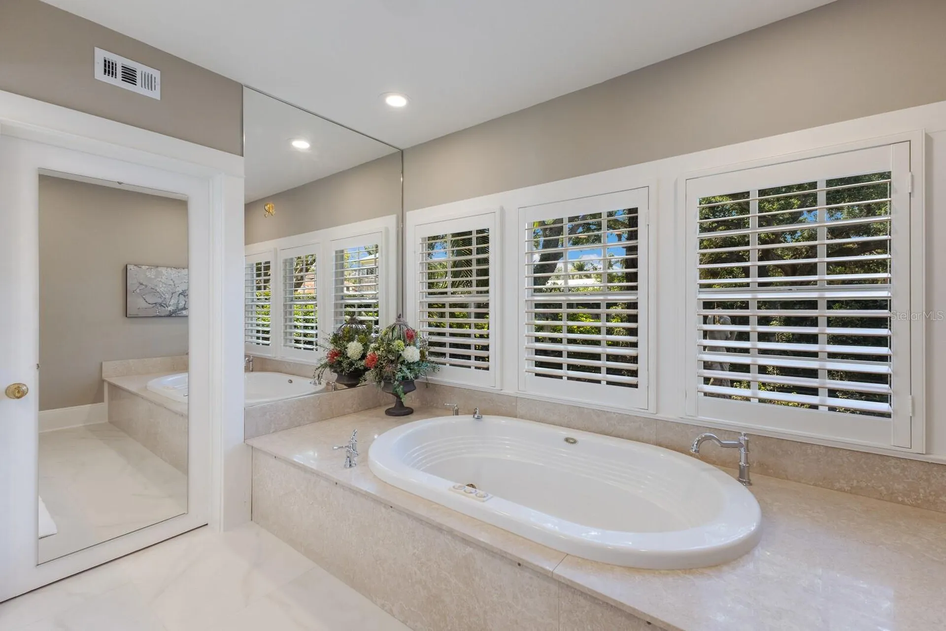 1829 Bougainvillea Street Sarasota FL 34239