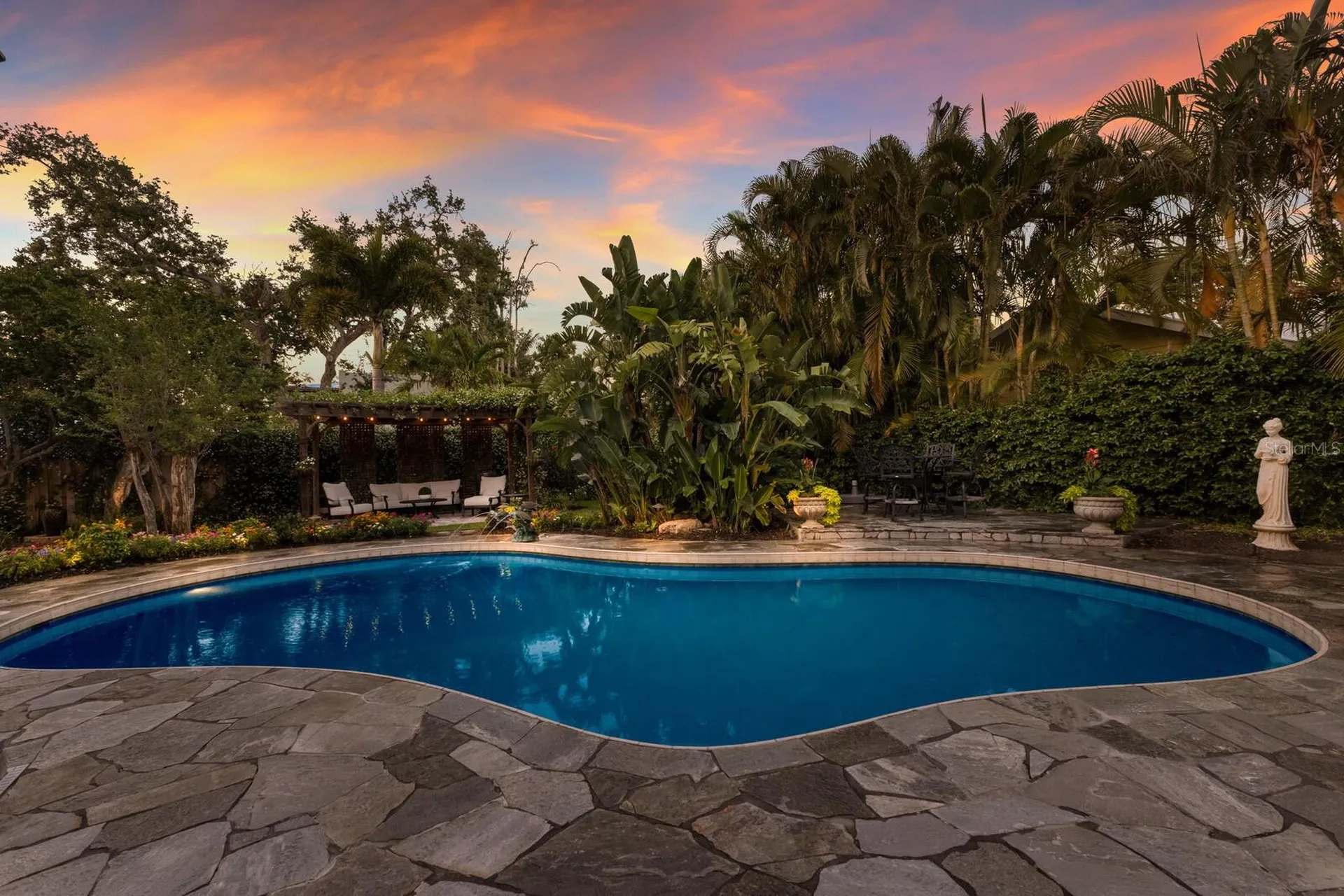 1829 Bougainvillea Street Sarasota FL 34239