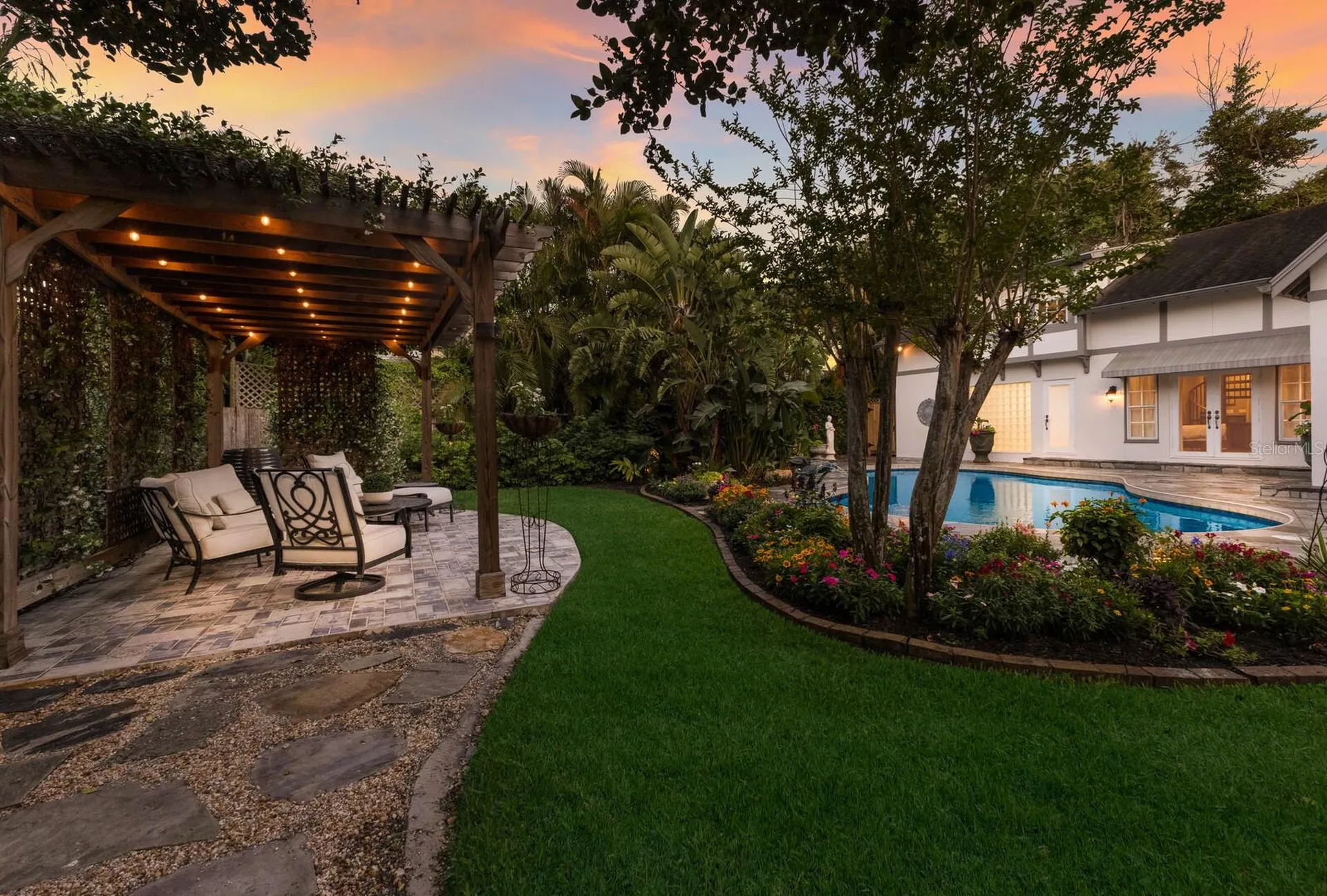 1829 Bougainvillea Street Sarasota FL 34239