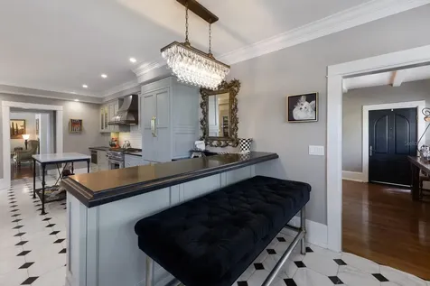 1829 Bougainvillea Street Sarasota FL 34239