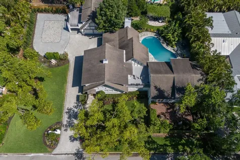 1829 Bougainvillea Street Sarasota FL 34239
