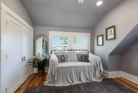 1829 Bougainvillea Street Sarasota FL 34239