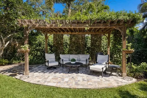 1829 Bougainvillea Street Sarasota FL 34239