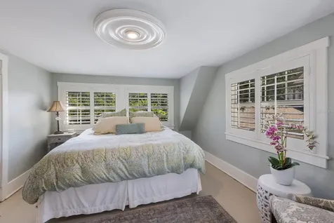 1829 Bougainvillea Street Sarasota FL 34239