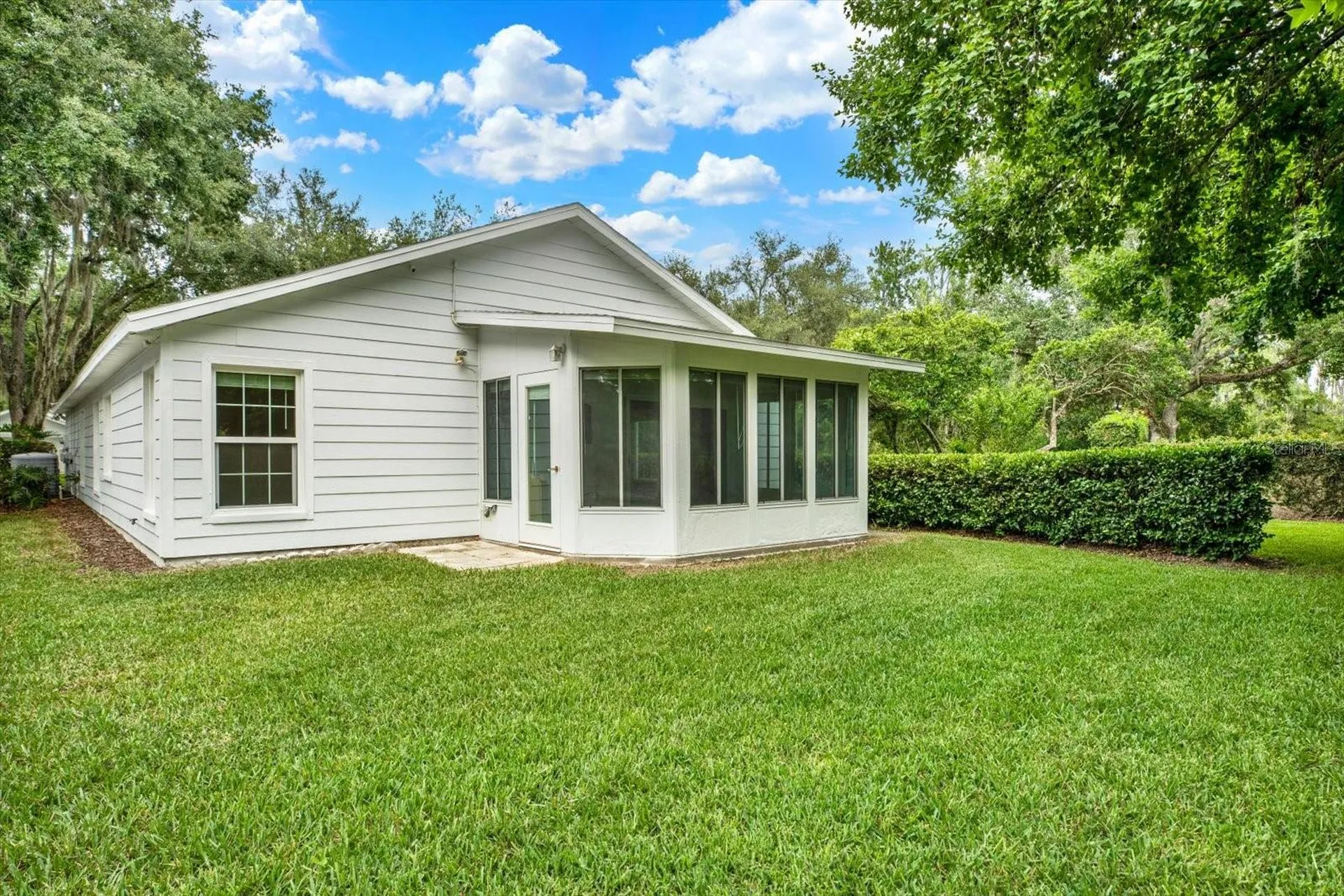 16002 Robey Court Tampa FL 33647