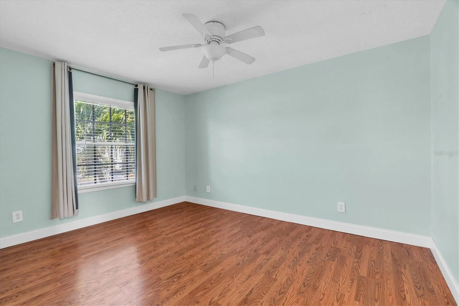 4858 Coquina Key Drive SE St Petersburg FL 33705