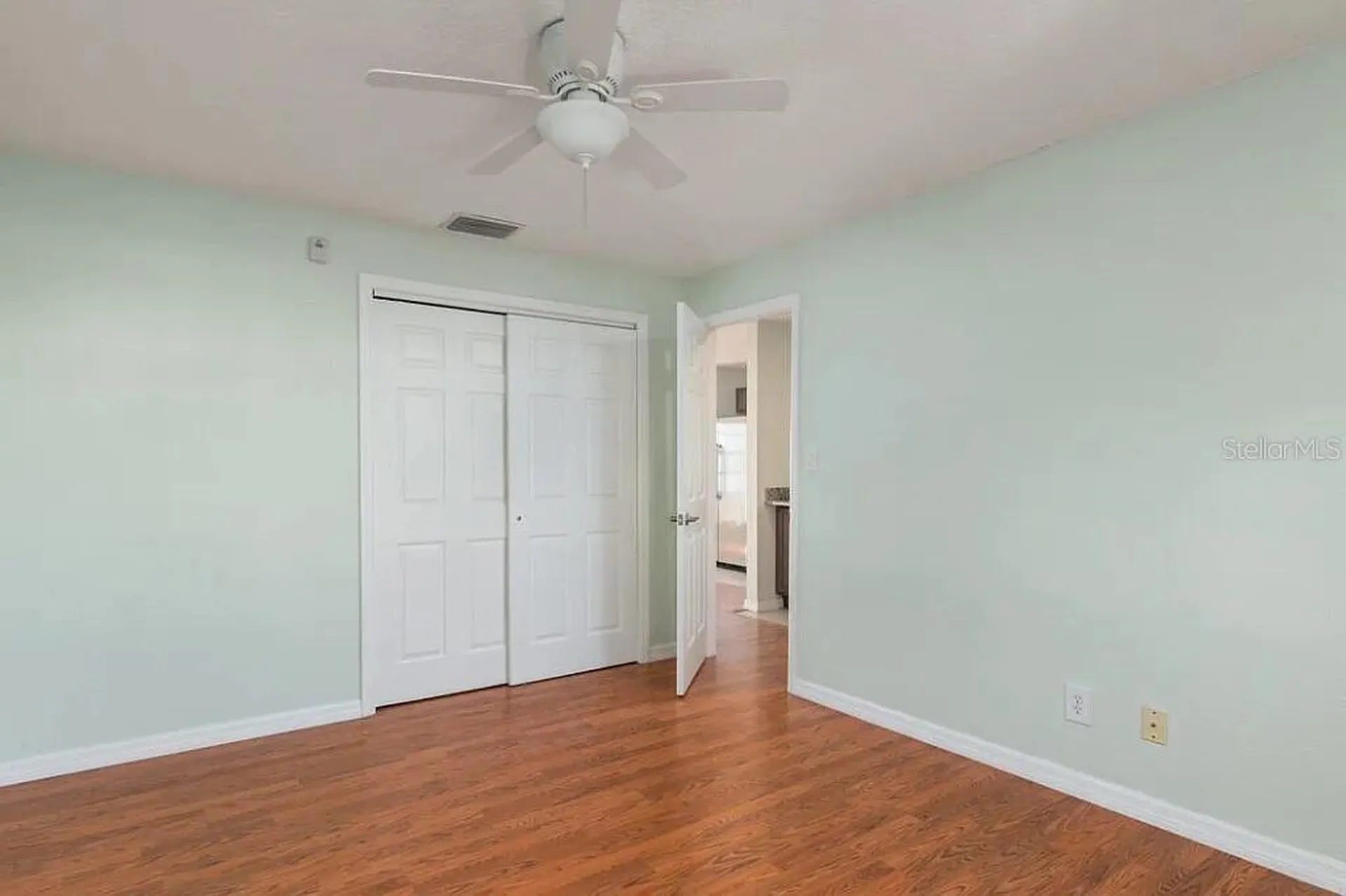4858 Coquina Key Drive SE St Petersburg FL 33705