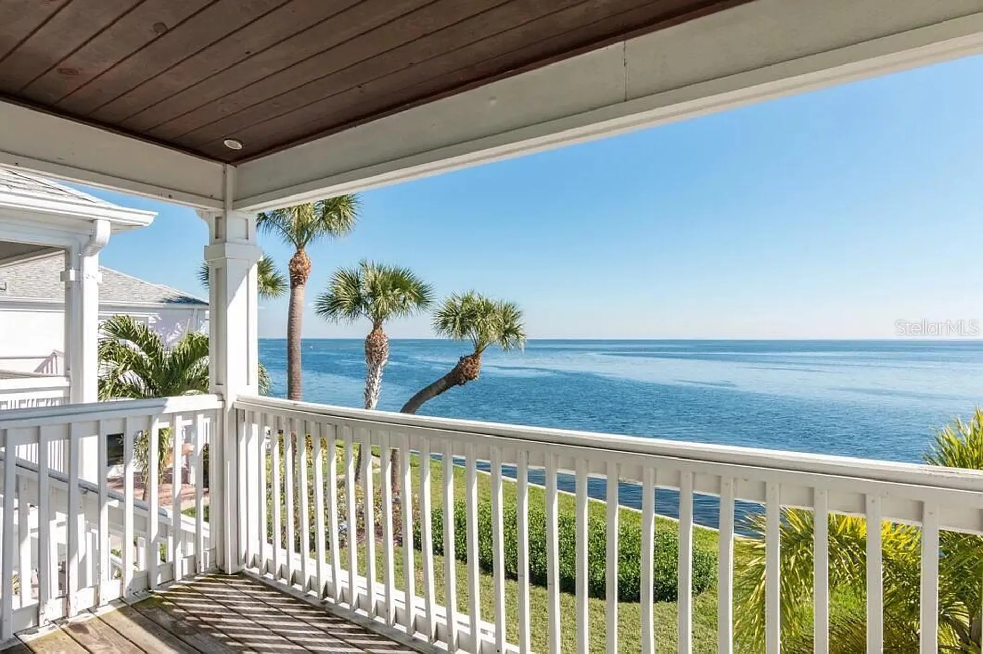 4858 Coquina Key Drive SE St Petersburg FL 33705