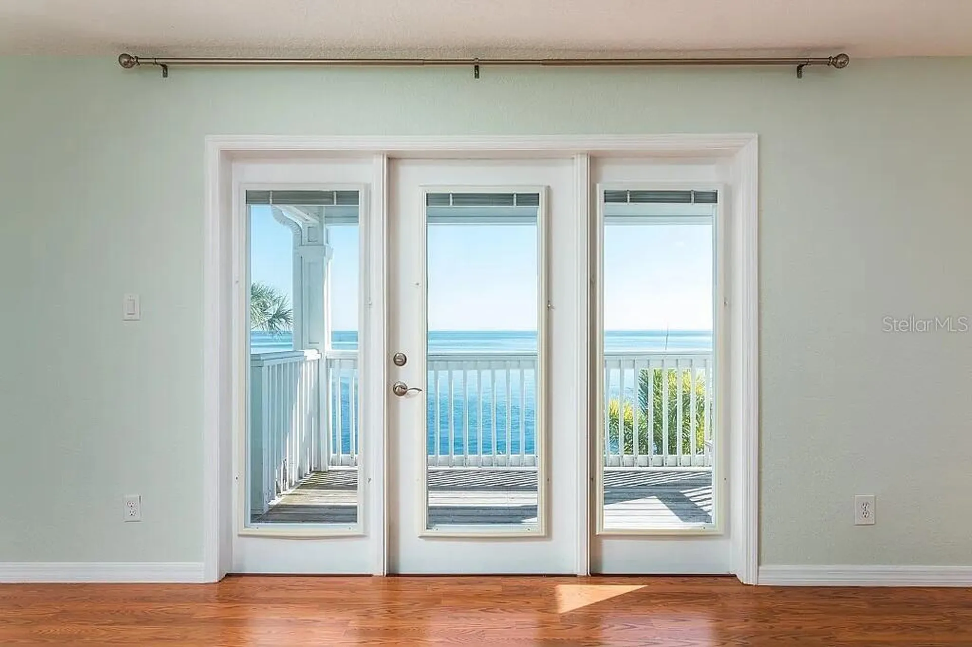 4858 Coquina Key Drive SE St Petersburg FL 33705
