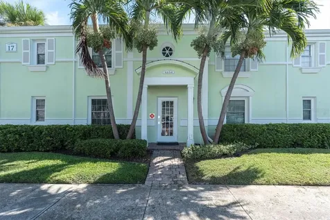 4858 Coquina Key Drive SE St Petersburg FL 33705