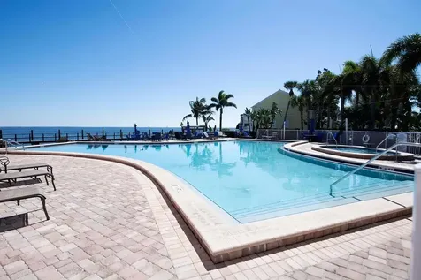 4858 Coquina Key Drive SE St Petersburg FL 33705