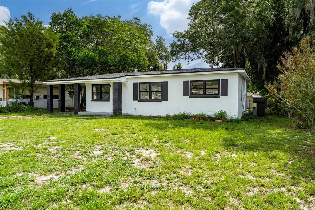 1010 Newman Drive Leesburg FL 34748
