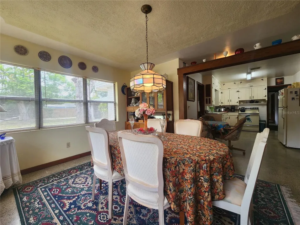 1604 28th Street W Bradenton FL 34205