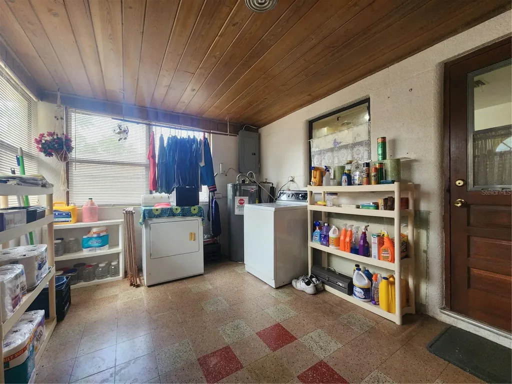1604 28th Street W Bradenton FL 34205