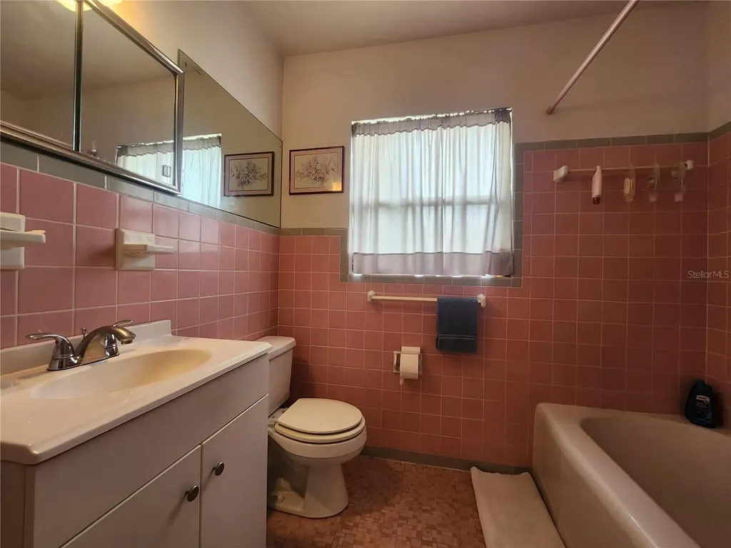 1604 28th Street W Bradenton FL 34205