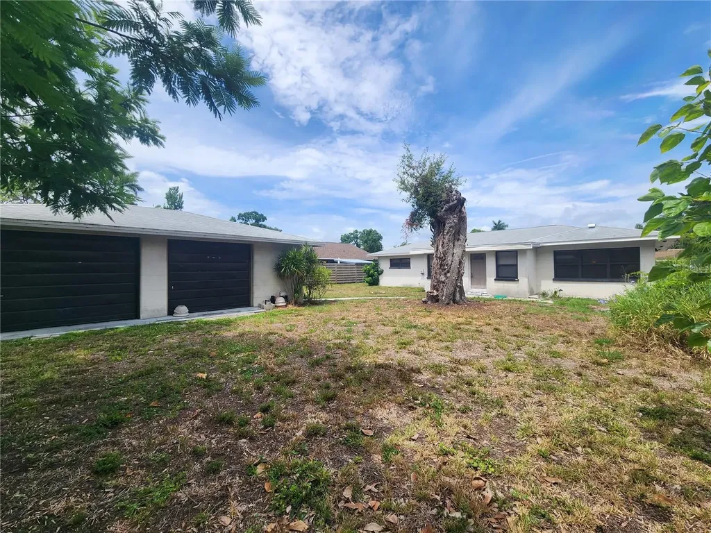 1604 28th Street W Bradenton FL 34205