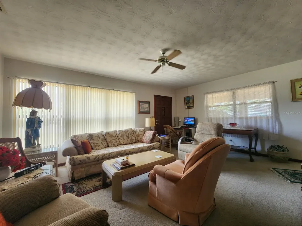 1604 28th Street W Bradenton FL 34205