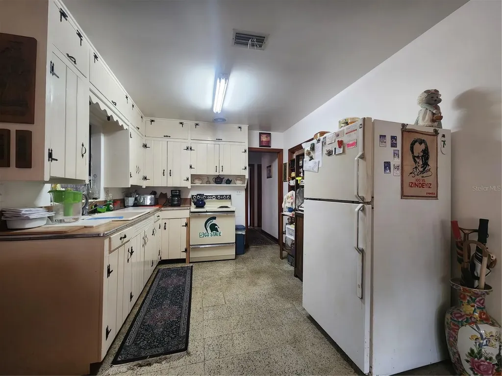 1604 28th Street W Bradenton FL 34205