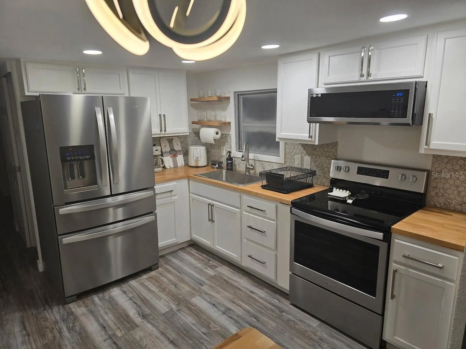 28488 Us Highway 19 N Clearwater FL 33761