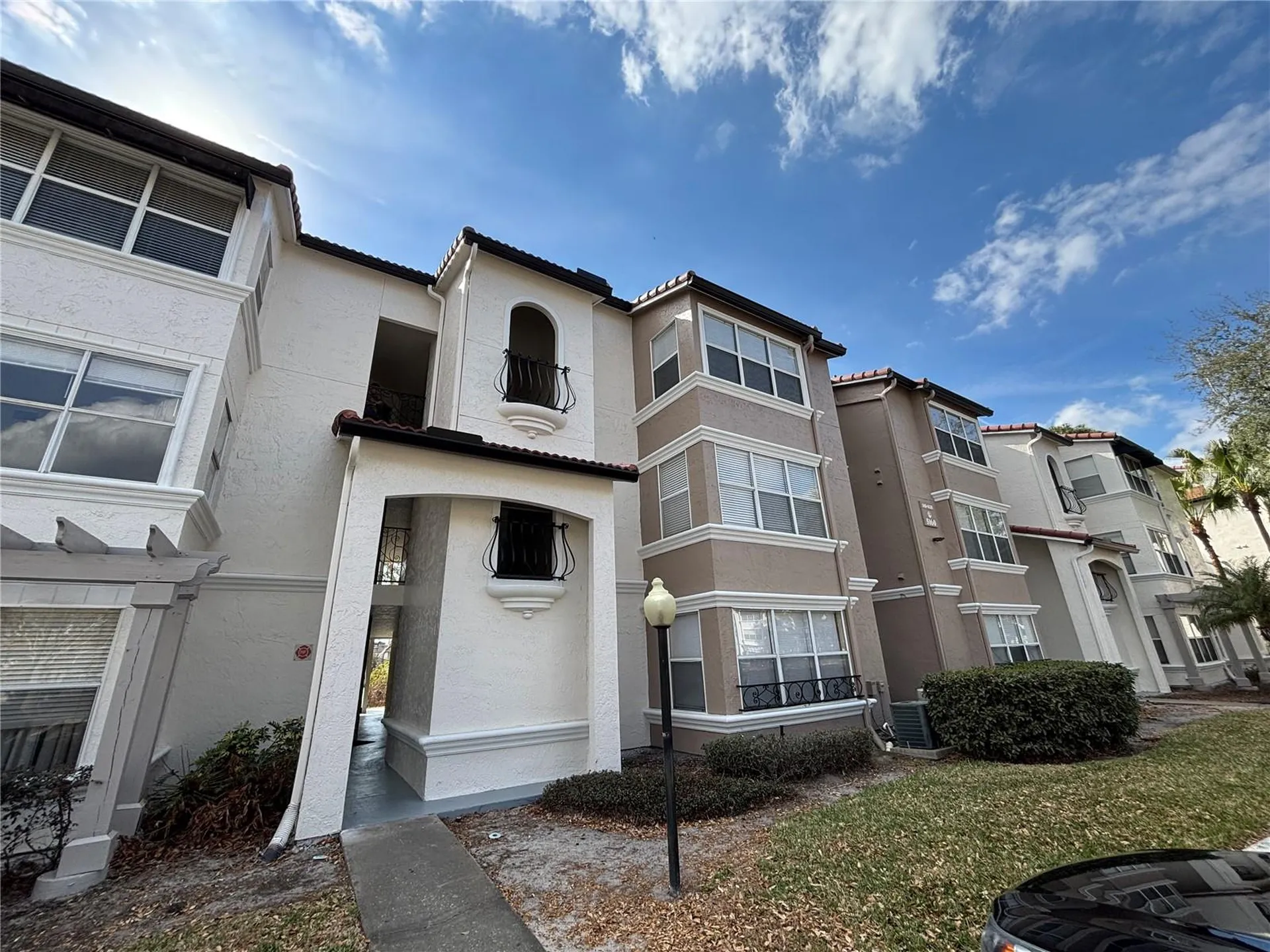 5112 Conroy Road Orlando FL 32811