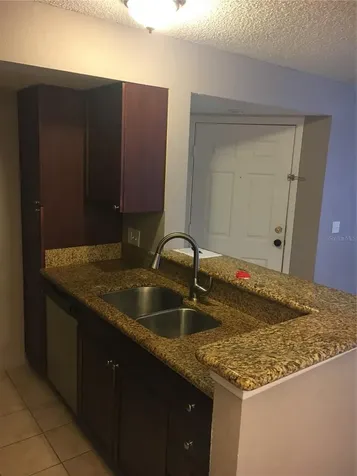 5112 Conroy Road Orlando FL 32811