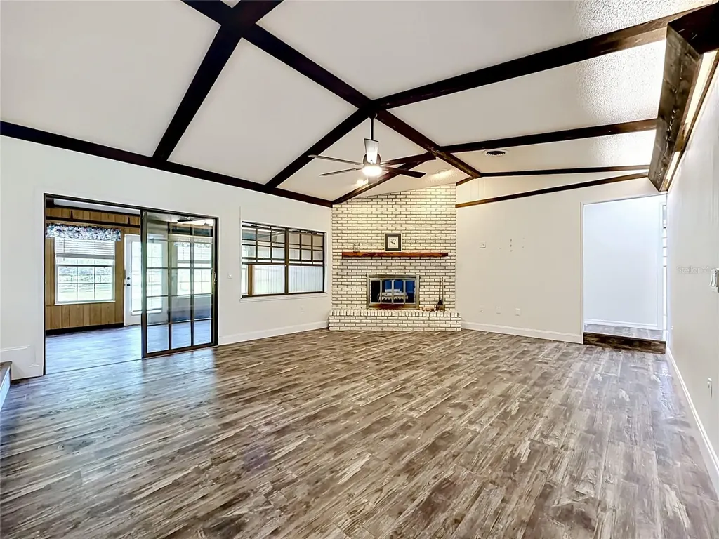 900 NE 165th Street Citra FL 32113