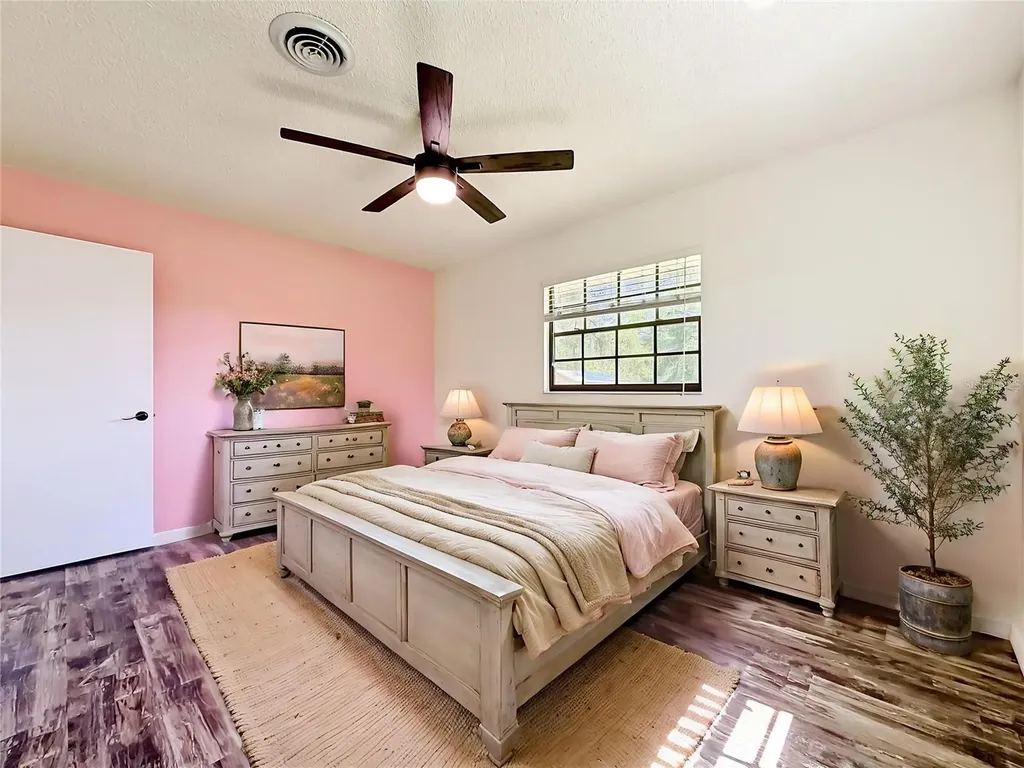 900 NE 165th Street Citra FL 32113