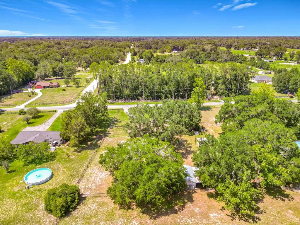 900 NE 165th Street Citra FL 32113